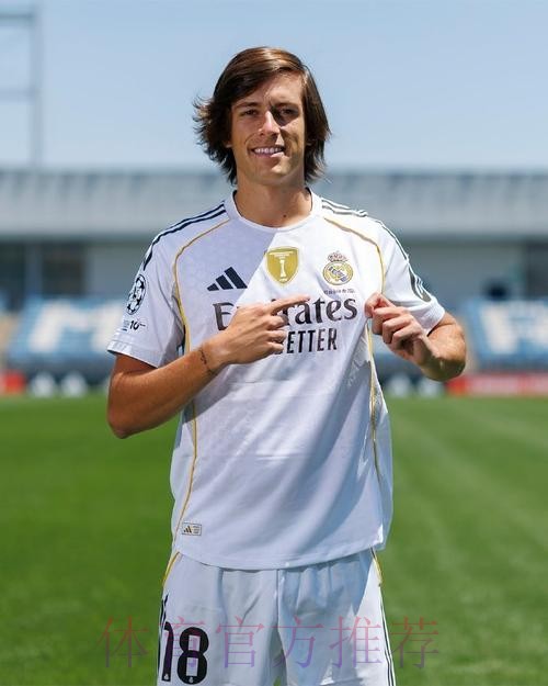 阿斯:约罗告知其他感兴趣的球队 自己只想加盟皇马 阿斯:约罗告知其他感兴趣的球队 自己只想加盟皇马